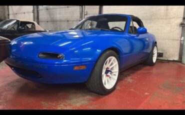 Mazda-MX-5-Miata-1991-Convertible-4