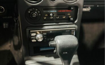 Mazda-MX-5-Miata-1991-Convertible-6