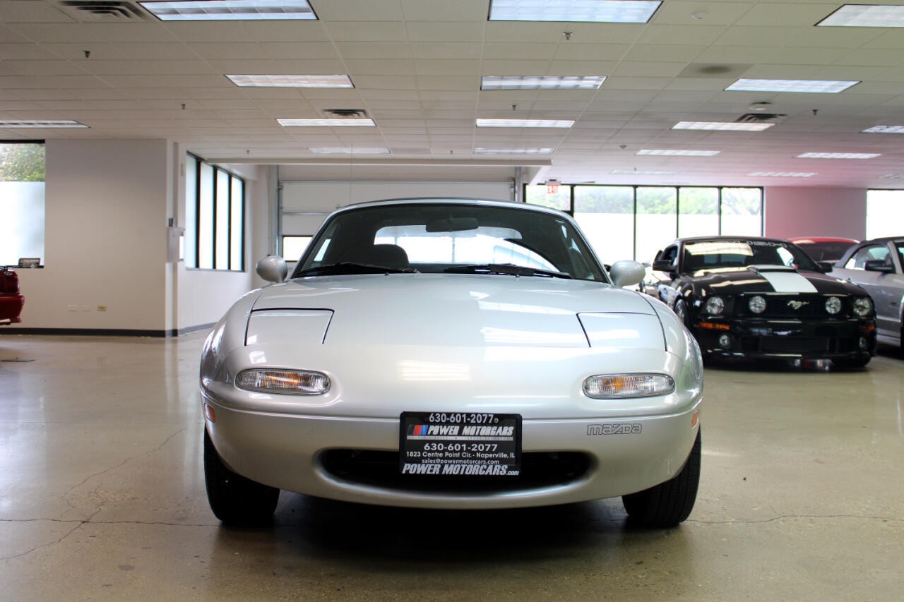 Mazda-MX-5-Miata-1991-Convertible-9