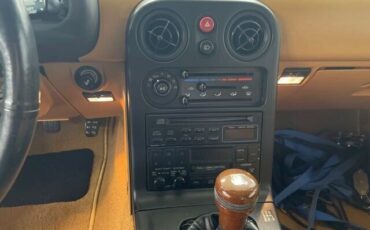 Mazda-MX-5-Miata-1992-11