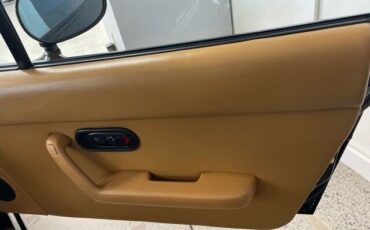 Mazda-MX-5-Miata-1992-12