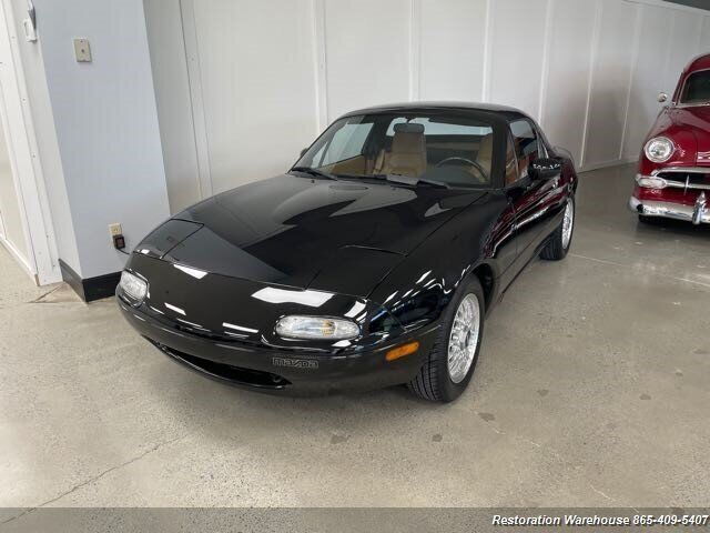 Mazda-MX-5-Miata-1992-2