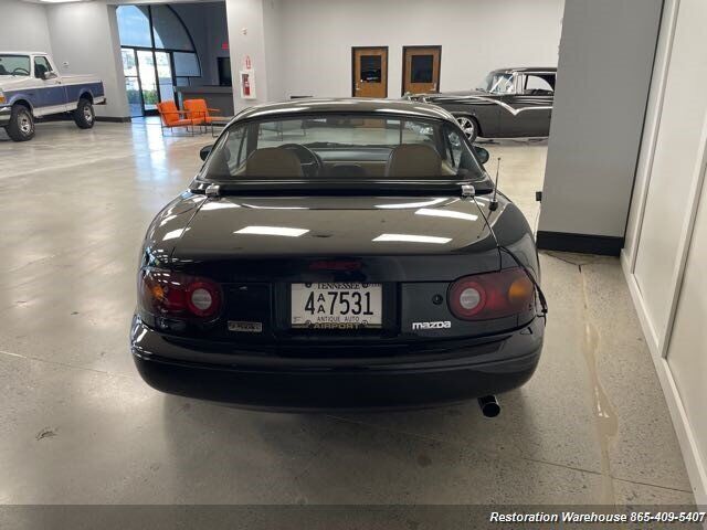 Mazda-MX-5-Miata-1992-4
