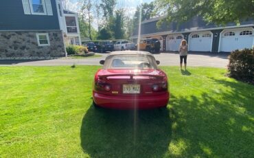 Mazda-MX-5-Miata-1993-Convertible-2