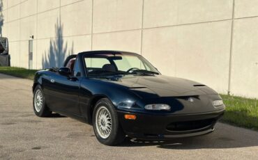 Mazda-MX-5-Miata-1993-Convertible-3