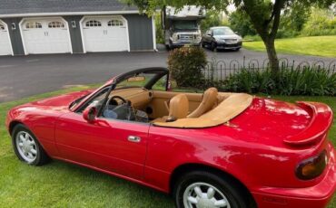 Mazda-MX-5-Miata-1993-Convertible-9