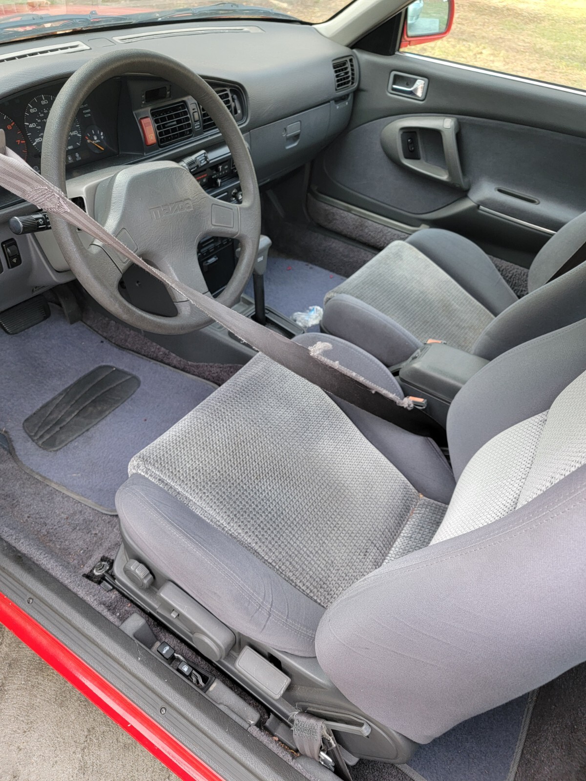 Mazda-MX-6-1991-Coupe-5