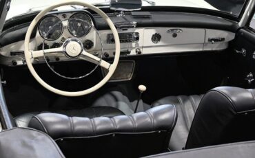Mercedes-Benz-190-Series-1961-Convertible-7