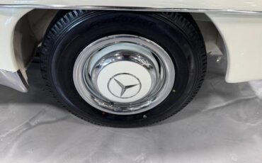 Mercedes-Benz-190-Series-1962-Convertible-12