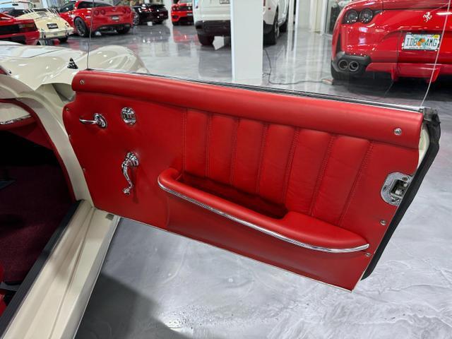 Mercedes-Benz-190-Series-1962-Convertible-17