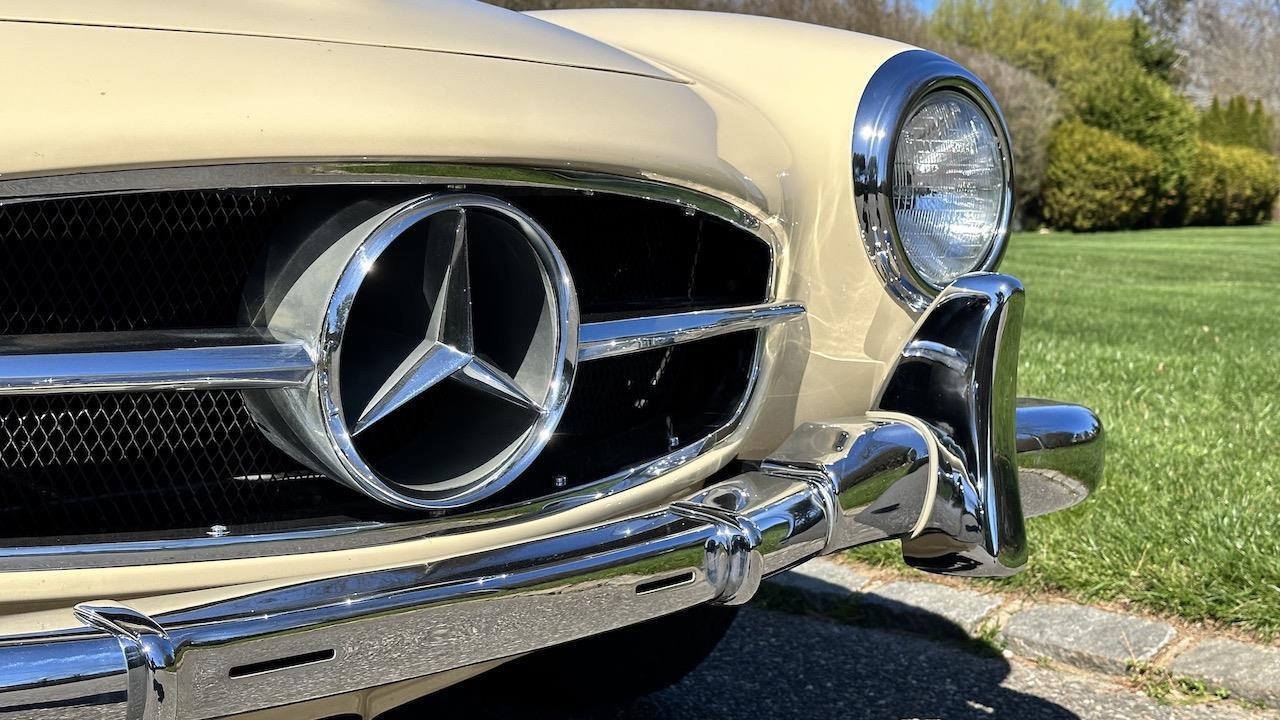 Mercedes-Benz-190-Series-1962-Convertible-28