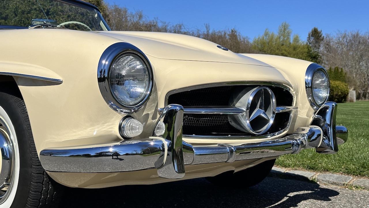 Mercedes-Benz-190-Series-1962-Convertible-29