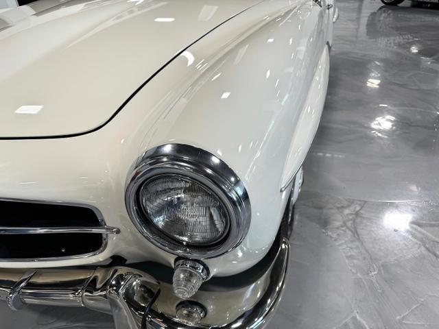 Mercedes-Benz-190-Series-1962-Convertible-32
