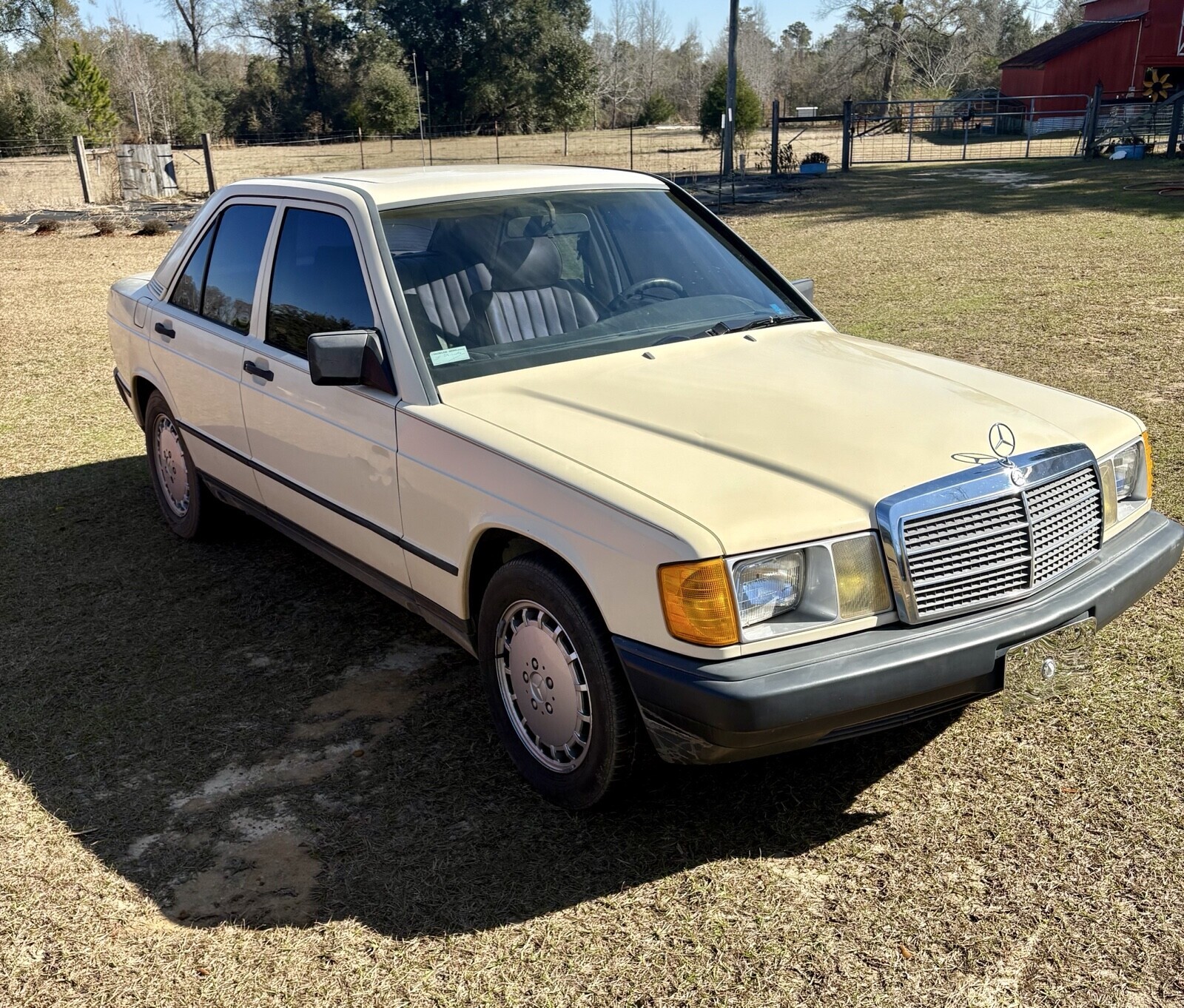 Mercedes-Benz-190-Series-1985-Sedan-1