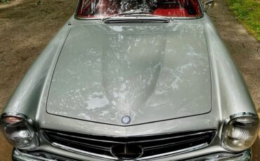 Mercedes-Benz-200-Series-1965-18