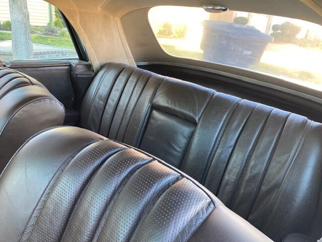 Mercedes-Benz-200-Series-1967-Convertible-12
