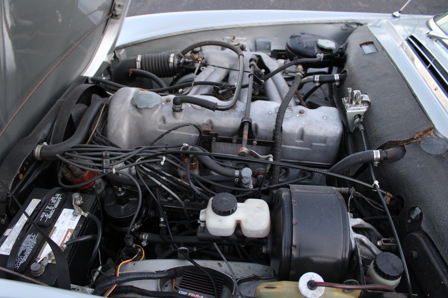 Mercedes-Benz-200-Series-1967-Convertible-19