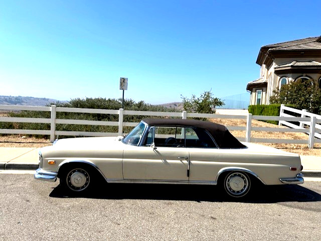 Mercedes-Benz-200-Series-1967-Convertible-4