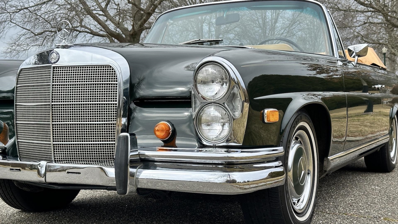 Mercedes-Benz-200-Series-1968-Convertible-39