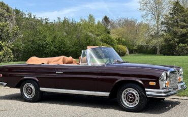Mercedes-Benz-200-Series-1971-Convertible-12