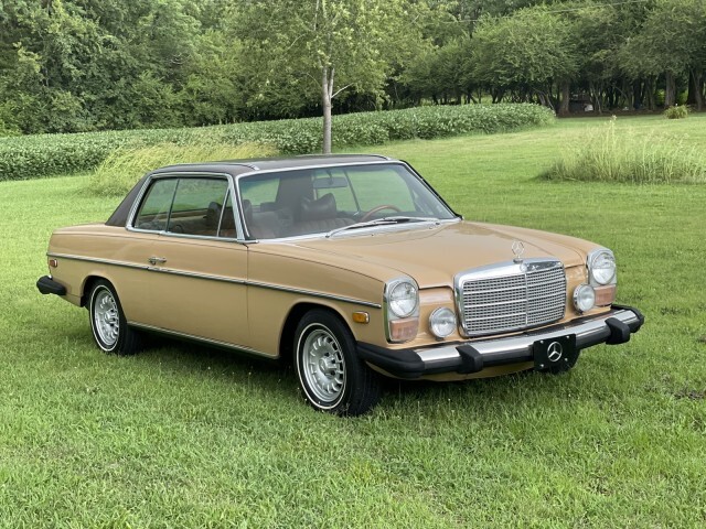 Mercedes-Benz-200-Series-1976-Coupe-5
