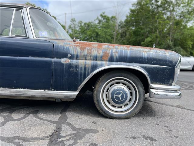 Mercedes-Benz-220-SEB-1965-14