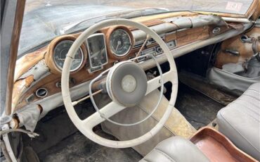 Mercedes-Benz-220-SEB-1965-23