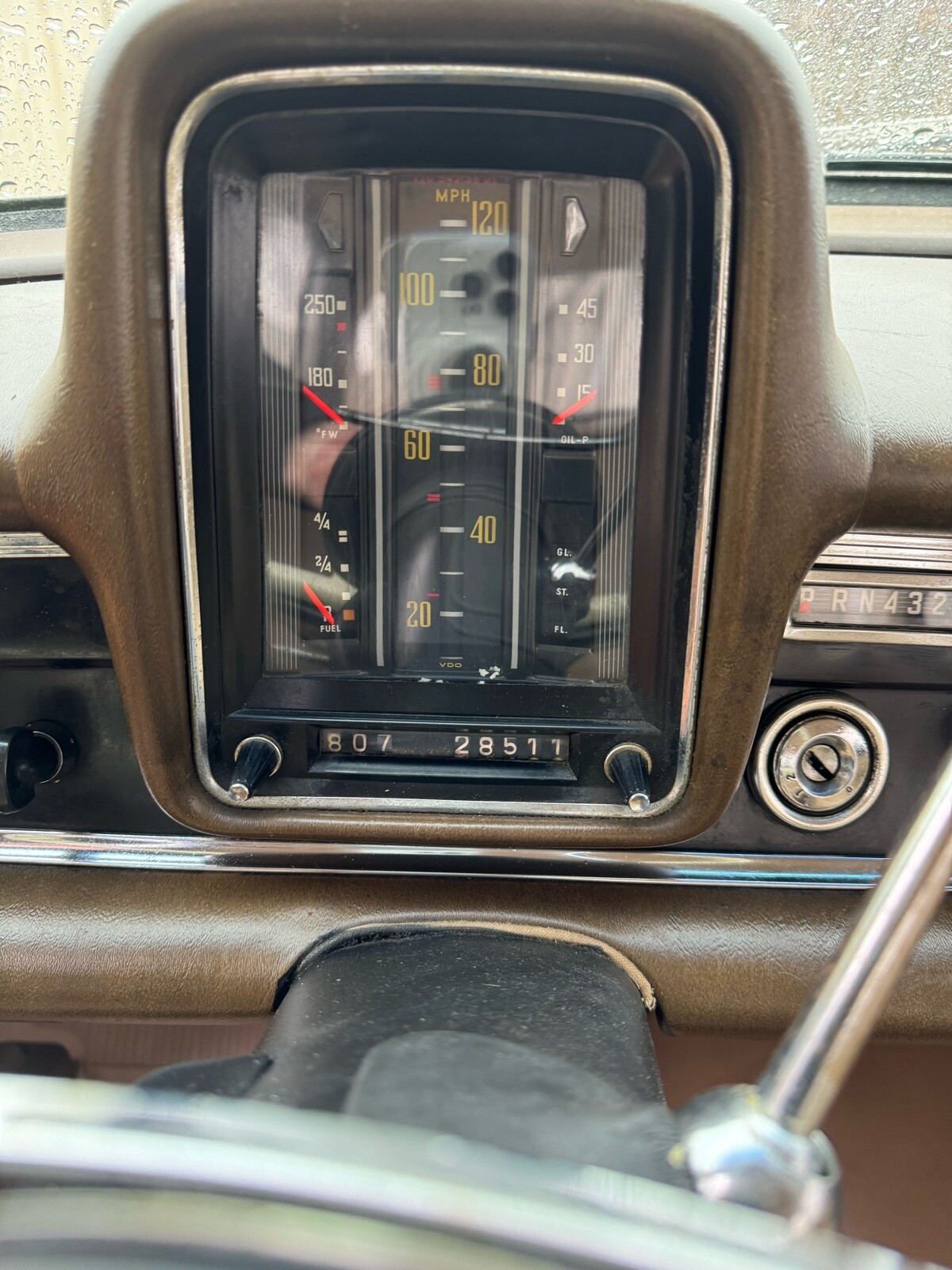 Mercedes-Benz-230-1966-13