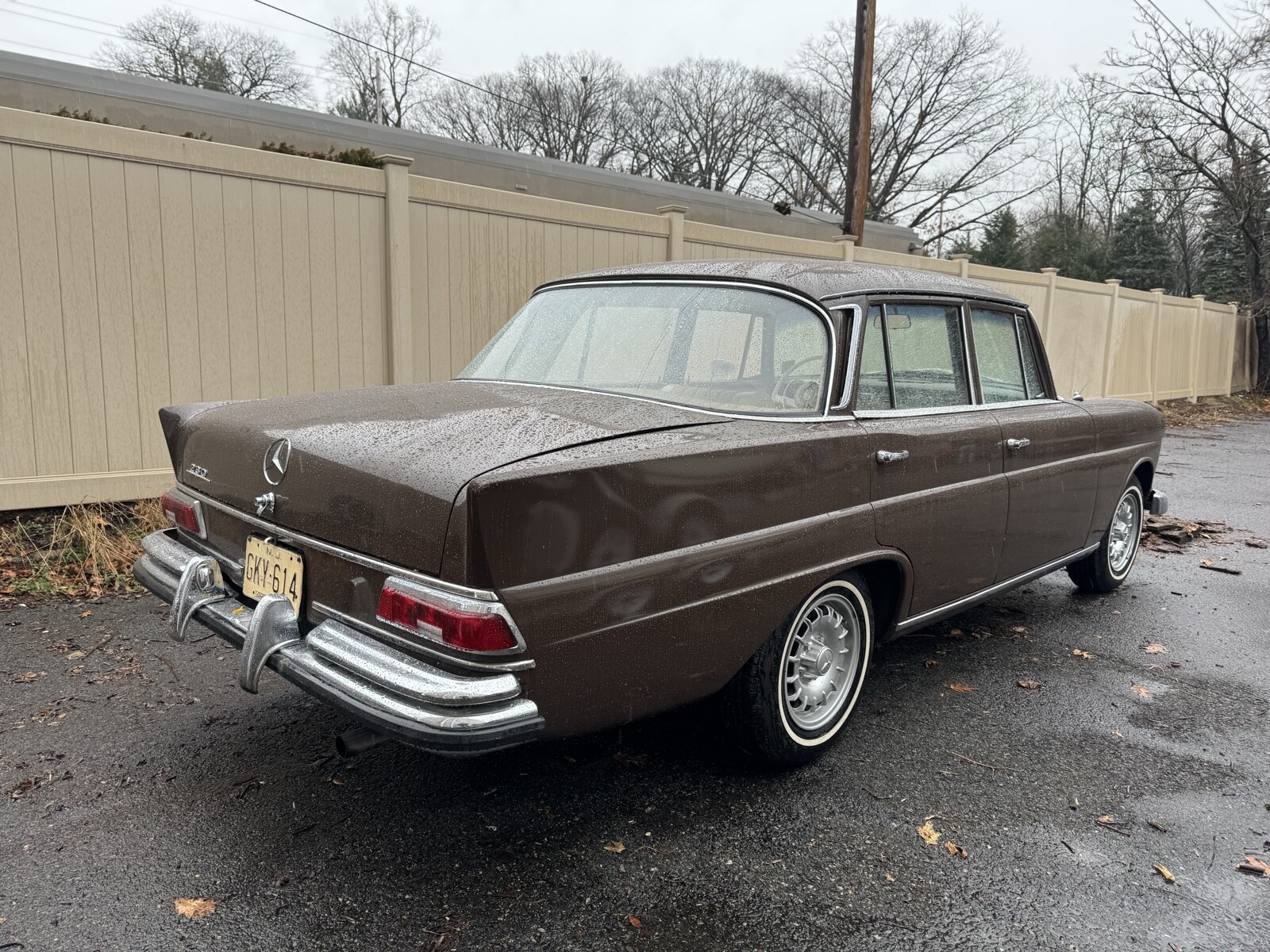 Mercedes-Benz-230-1966-8