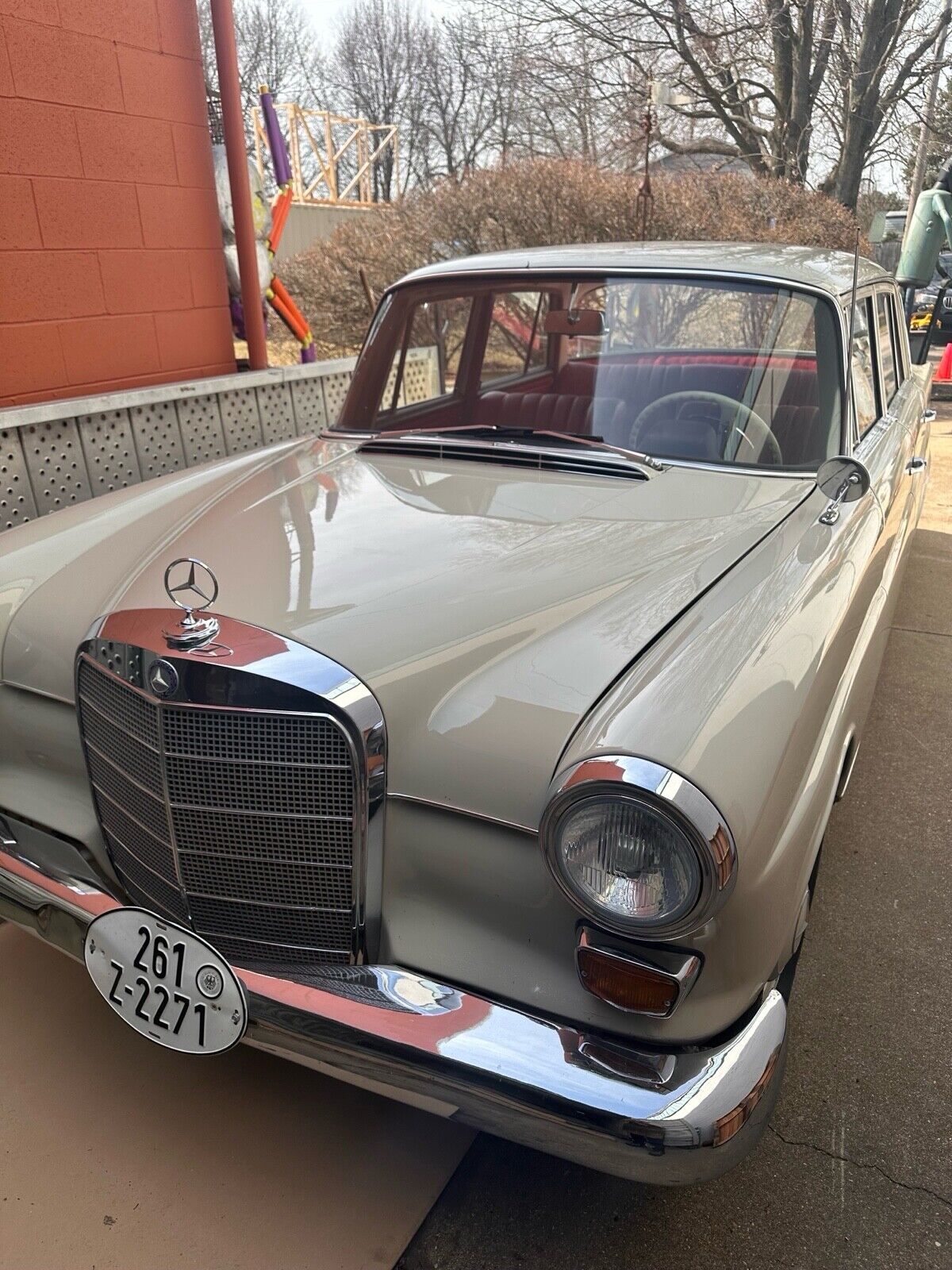 Mercedes-Benz 230 1966