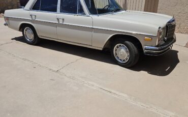 Mercedes-Benz-250-1969-1