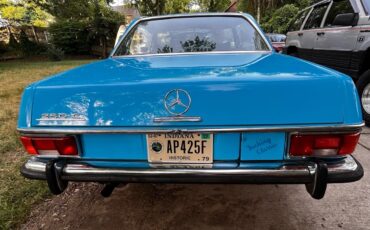 Mercedes-Benz-250-C-Coupe-1972-Coupe-12