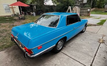 Mercedes-Benz-250-C-Coupe-1972-Coupe-6