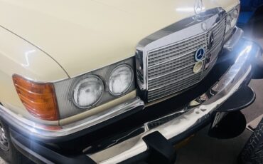 Mercedes-Benz-280-SE-1977-Sedan-1