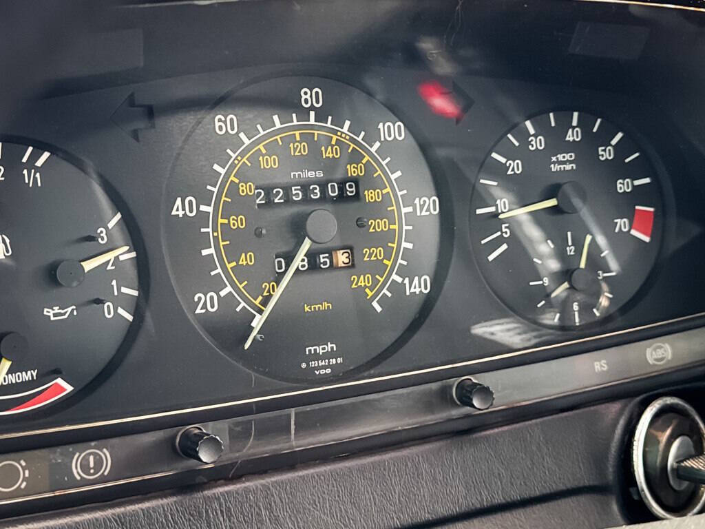 Mercedes-Benz-280-TE-1985-Wagon-34