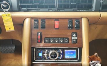 Mercedes-Benz-300-SD-Diesel-1985-Sedan-5