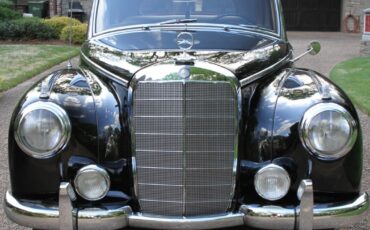 Mercedes-Benz-300-Series-1954-Sedan-1