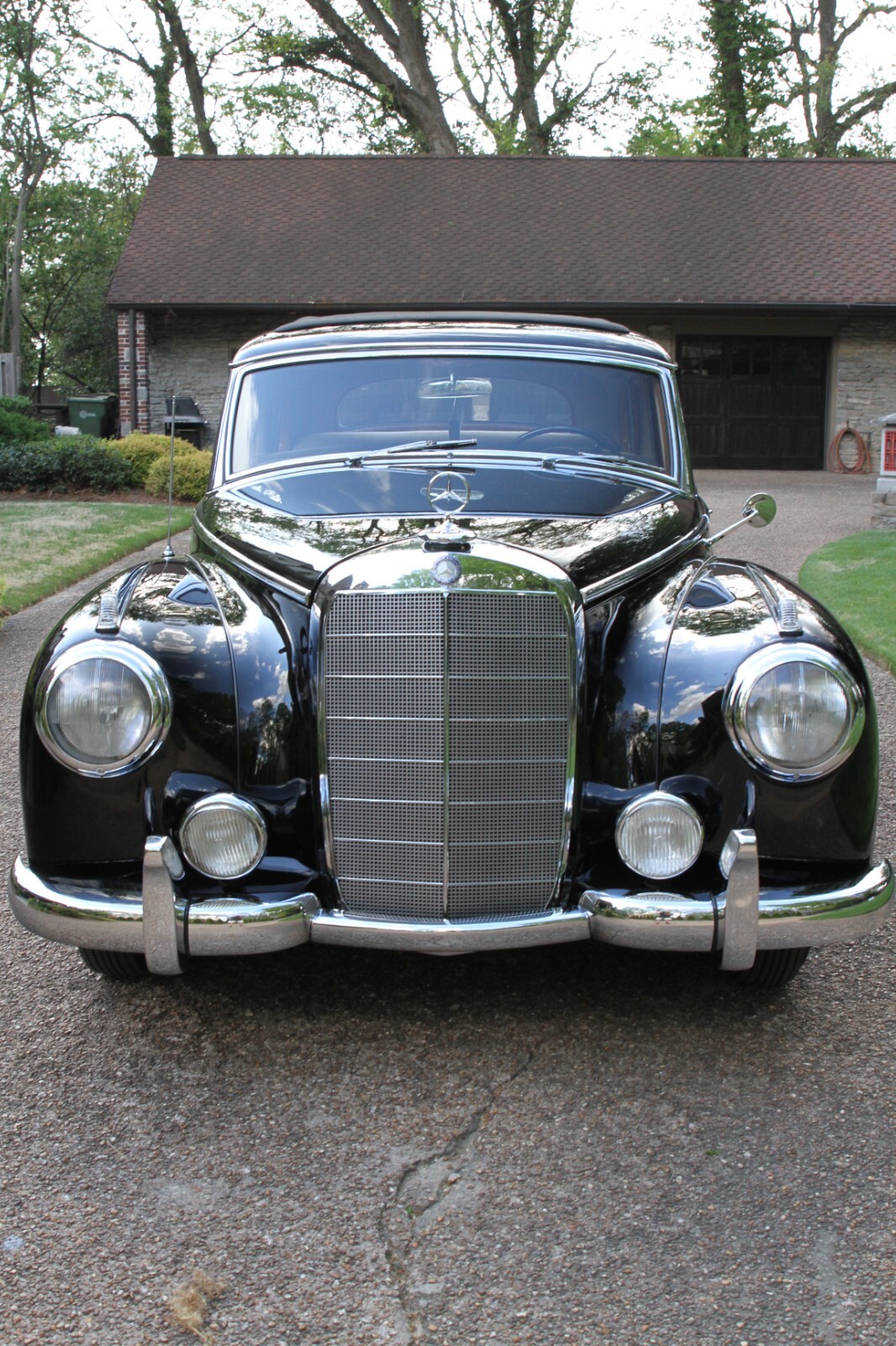 Mercedes-Benz-300-Series-1954-Sedan-1