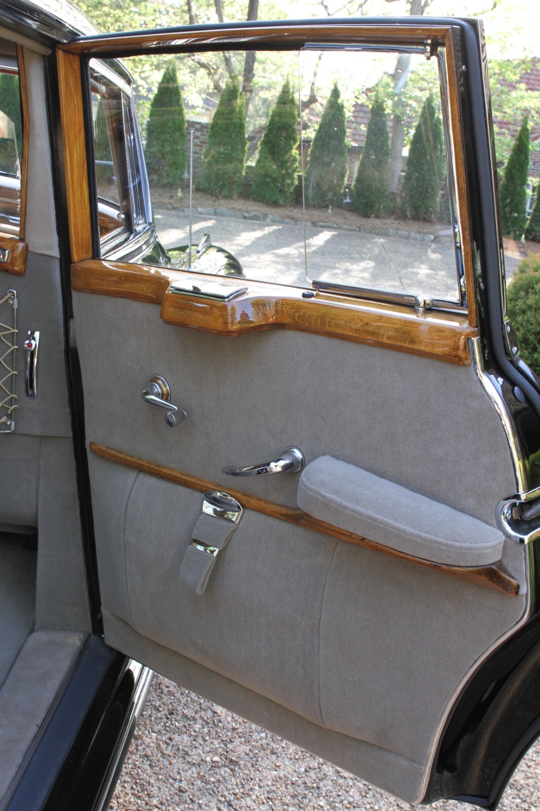 Mercedes-Benz-300-Series-1954-Sedan-18