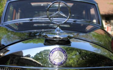 Mercedes-Benz-300-Series-1954-Sedan-21