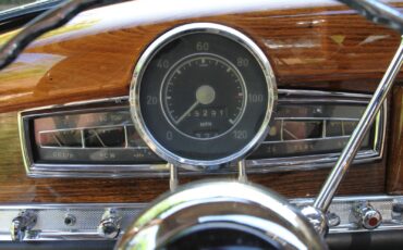 Mercedes-Benz-300-Series-1954-Sedan-38