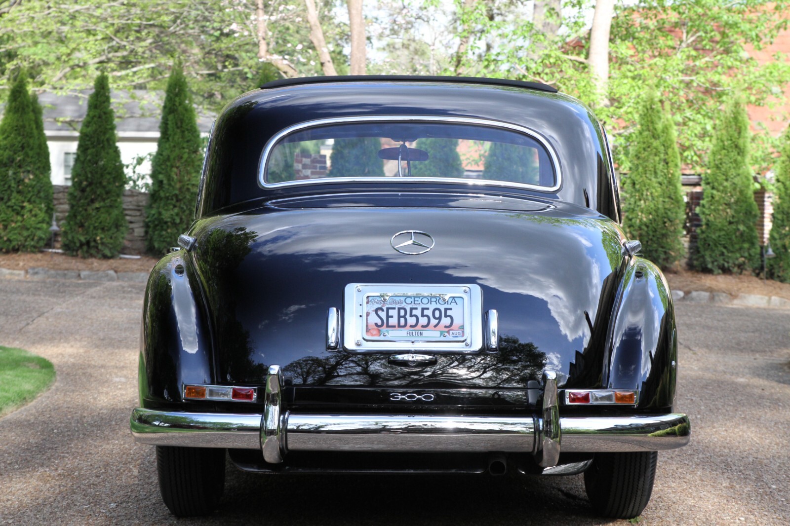 Mercedes-Benz-300-Series-1954-Sedan-5