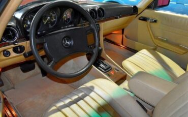 Mercedes-Benz-300-Series-1982-Convertible-11