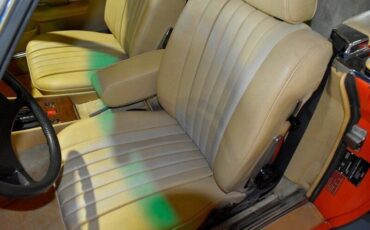 Mercedes-Benz-300-Series-1982-Convertible-8