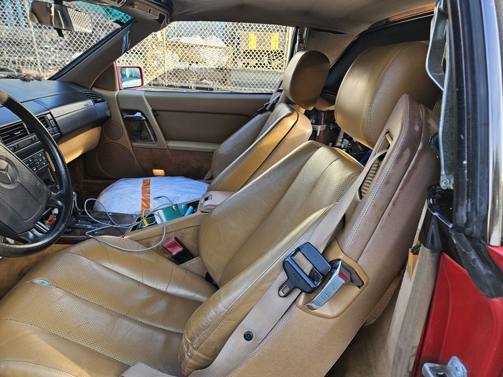 Mercedes-Benz-300-Series-1991-Convertible-11