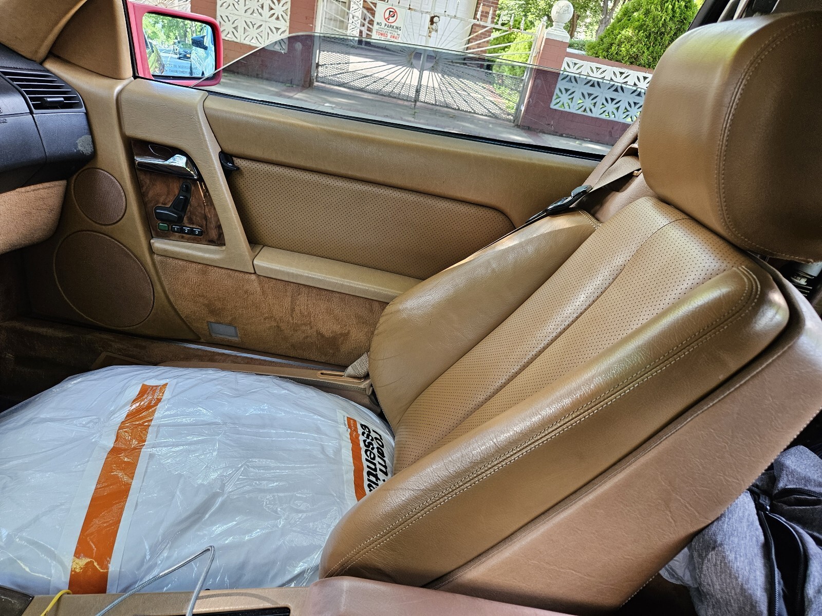 Mercedes-Benz-300-Series-1991-Convertible-7