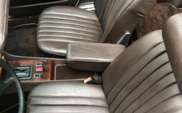 Mercedes-Benz-380-SL-1981-Convertible-16