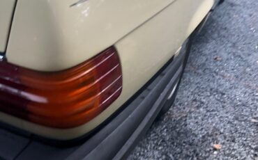 Mercedes-Benz-380-SL-1981-Convertible-19