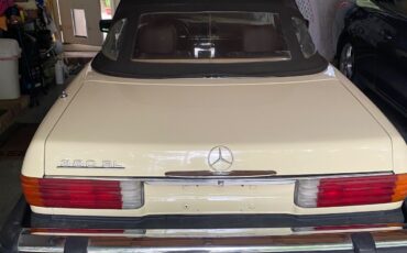 Mercedes-Benz-380-SL-1981-Convertible-21