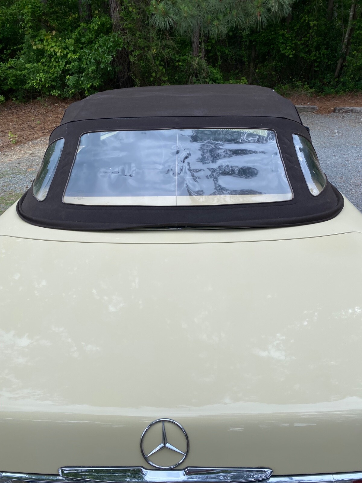 Mercedes-Benz-380-SL-1981-Convertible-3